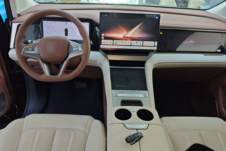 Used BYD Xia 2025 DM-i 1.5T 180km Excellence Model
