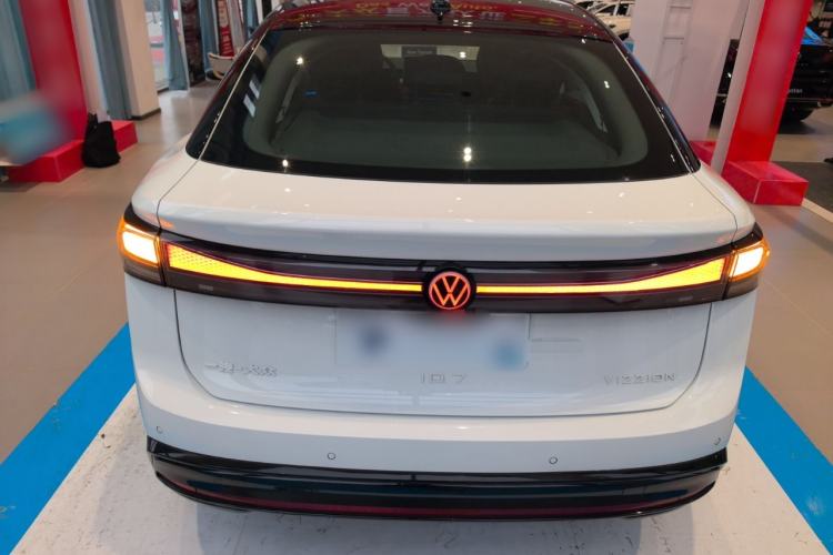 Used Volkswagen ID.7 VIZZION 2024 AIR model