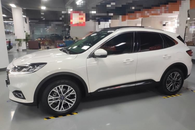 Used Ford Escape 2020 EcoBoost 245 Two-Wheel-Drive Titanium Edition