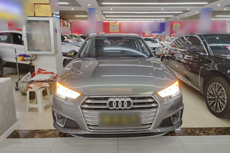 Used Audi A4L 2019 40 TFSI Fashion Version China V
