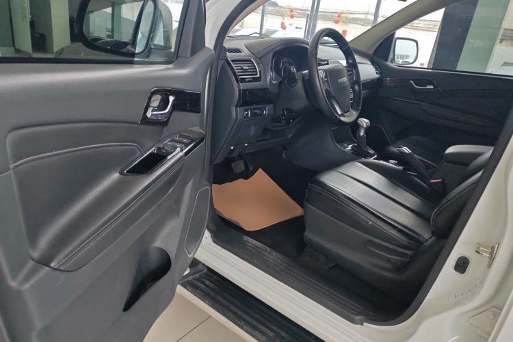 Used Isuzu D-MAX 2020 1.9T 4x4 Automatic Comfort Edition China VI Standard RZ4E Hi-Power