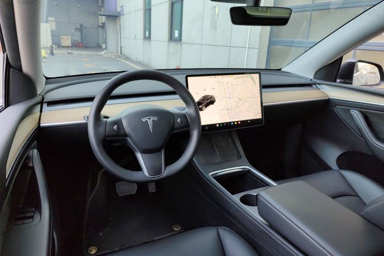 Used Tesla Model Y 2021 Standard Range Rear-Wheel Drive Version
