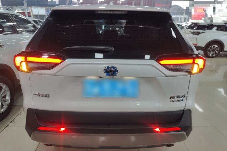 Used Toyota RAV4 2022 Dual-Engine 2.5L E-CVT Two-Wheel Drive Elite Edition
