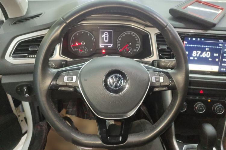 Used Volkswagen T-ROC 2018 280TSI DSG Two-Wheel Drive Advanced Version China V Emission Standard