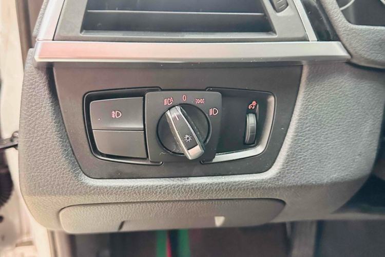 Used BMW 3 Series 2017 320Li xDrive Fashion Model
