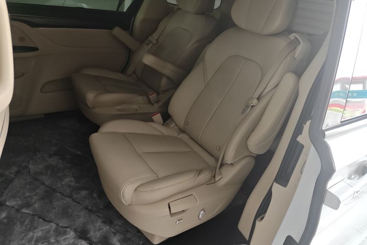 Used Buick GL8 2023 ES Lu Zun Deluxe Model
