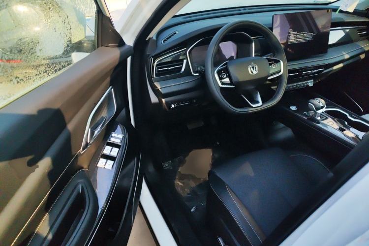 Used Changan CS75 2026 Model PRO 1.5T DCT Prestige 7-Seater