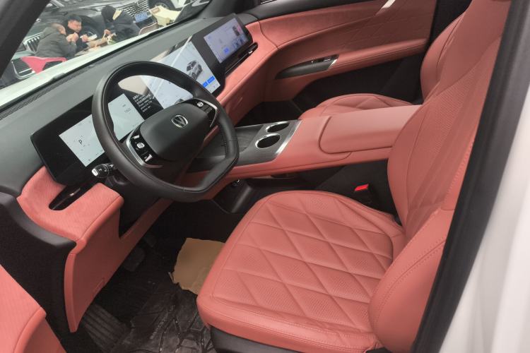 Used Changan CS75 PLUS 2025 4th Generation UItra 2.0T New Blue Whale – Smart & Powerful Version
