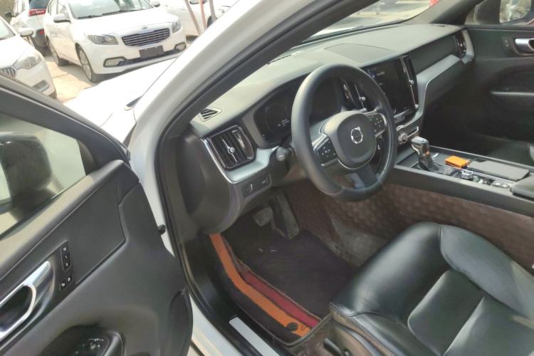 Used Volvo XC60 2021 T5 4x4 Zhiyi Sport Edition