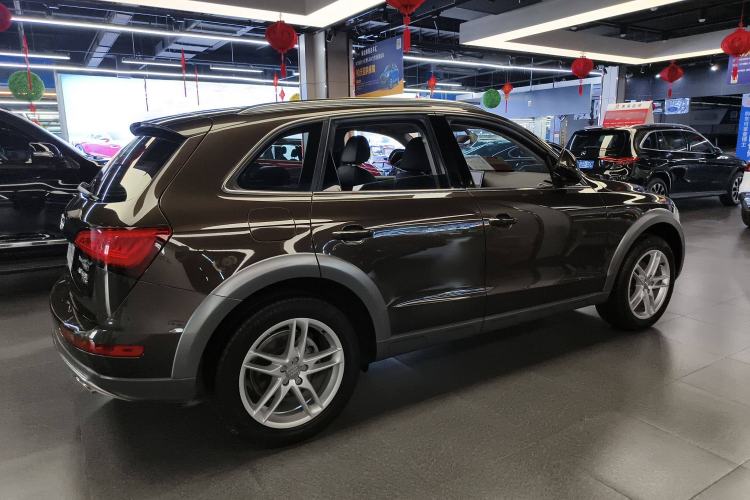 Used Audi Q5 2017 Plus 40 TFSI Technology Model
