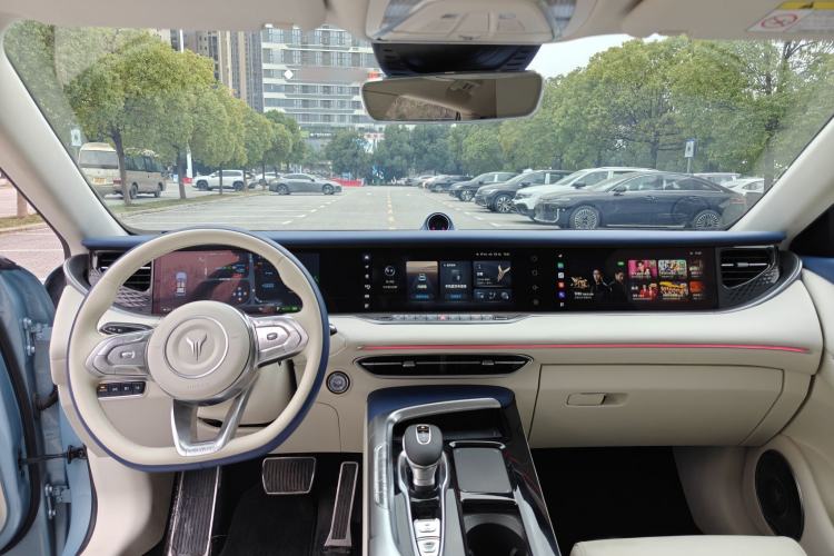 Used VOYAH FREE 2021 Four-Wheel Drive Extended-Range First Edition Commemorative Edition Exclusive Luxury Package
