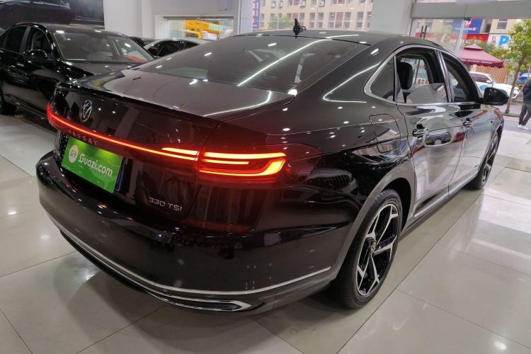 Used Volkswagen Passat 2023 Restyled 330TSI Starry Luxury Edition
