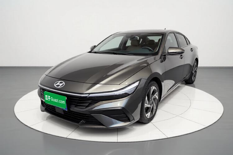 Used Hyundai Elantra 2023 1.5L CVT LUX Prestige Edition