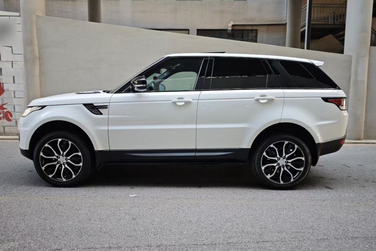 Used Land Rover Range Rover Sport 2014 3.0 SC V6 HSE DYNAMIC

