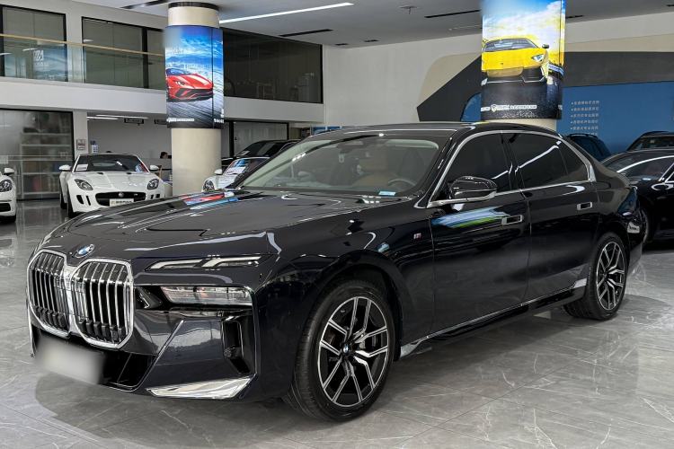 Used BMW 7 Series 2023 735Li M Sport Package
