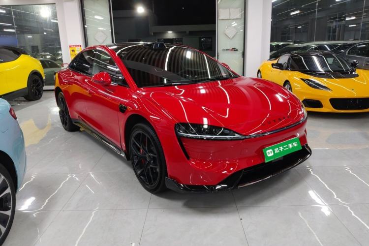 Used Hima Luxeed S7 2025 785 km Ultra