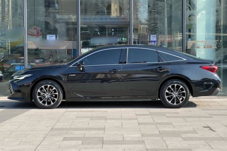 Used Toyota Avalon 2023 Dual-Engine 2.5L Luxury Edition