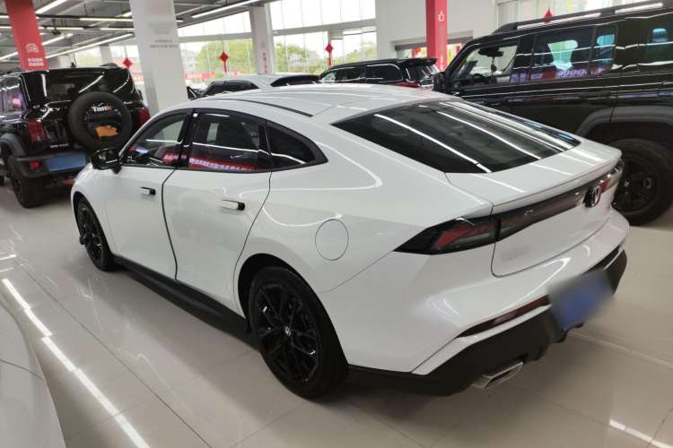 Used Changan UNI-V 2024 1.5T Luxury Edition
