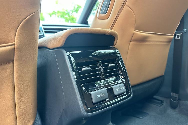 Used Toyota Avalon 2022 Dual-Engine 2.5L XLE Premium Edition
