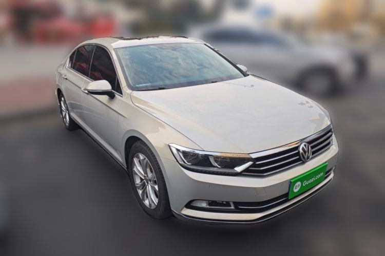 Used Volkswagen Magotan 2018 330TSI DSG Luxury Model
