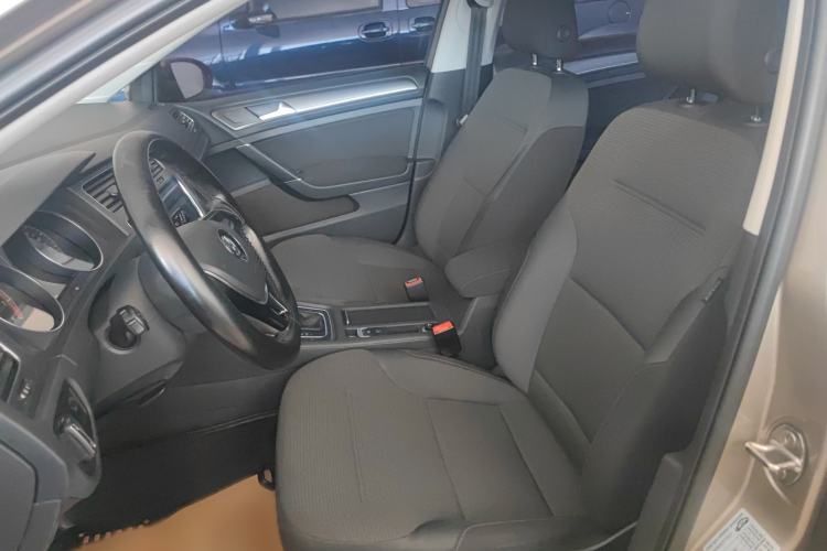 Used Volkswagen Golf 2016 1.6L Automatic Comfort Model
