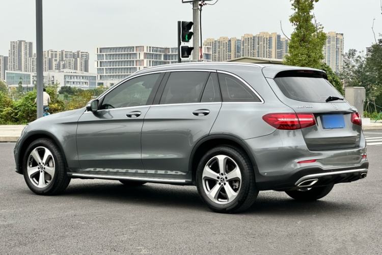Used Mercedes-Benz GLC 2017 GLC 260 4MATIC Luxury Model
