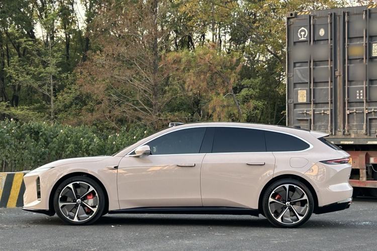 Used Nio ET5T 2025 75 kWh Touring
