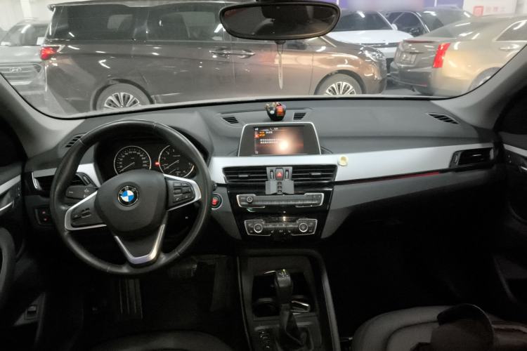 Used BMW X1 2016 sDrive18Li Premium Edition
