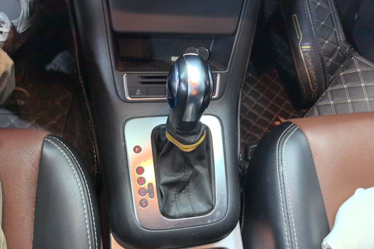 Used Volkswagen Tiguan 2017 300TSI Automatic Two-Wheel Drive Silk Road Luxury Edition
