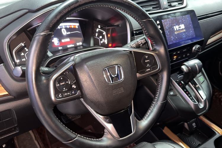 Used Honda CR-V 2017 240TURBO CVT Front-Wheel Drive Fashion Edition
