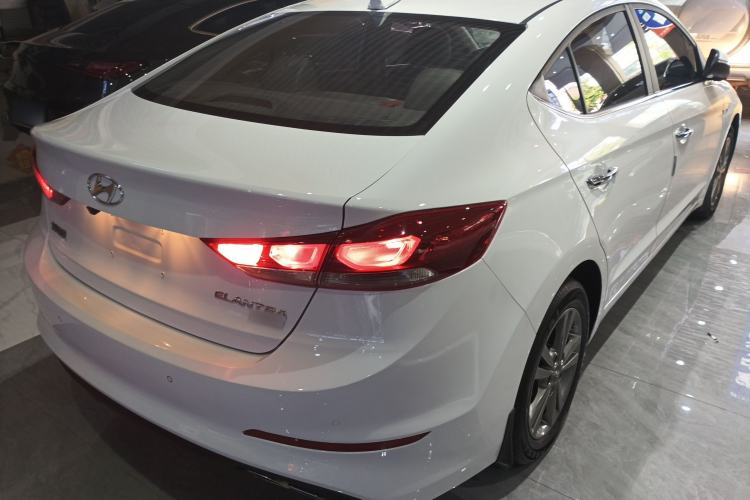 Used Hyundai Elantra 2016 1.4T Dual-Clutch Xuan Dong · Dynamic Version
