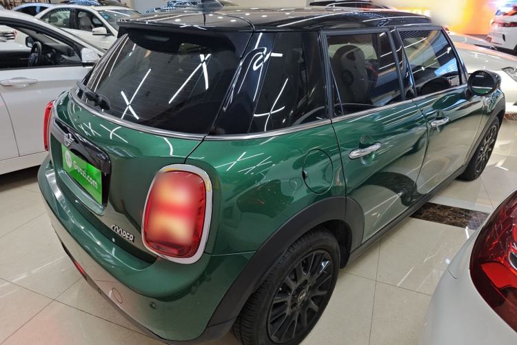 Used  MINI 2021 1.5T COOPER Classic Edition Five-Door Version
