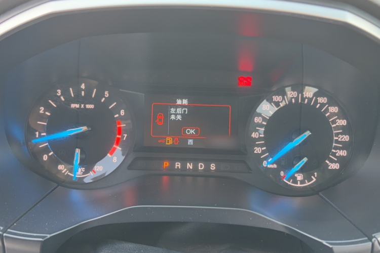 Used Ford Edge 2018 EcoBoost 245 Two-Wheel-Drive Platinum Edition 7-Seater China V Emission Standard
