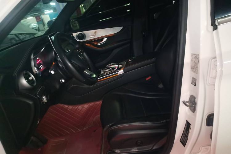 Used Mercedes-Benz GLC 2019 GLC 200 L 4MATIC
