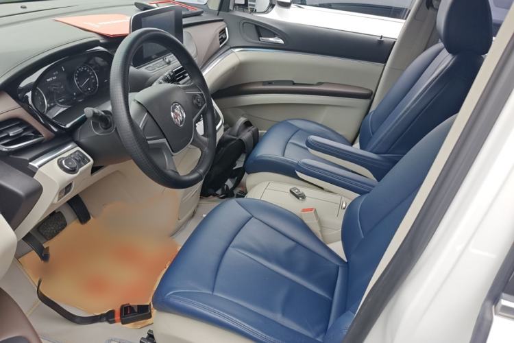 Used Buick GL8 2023 Land Executive Class Comfort Model
