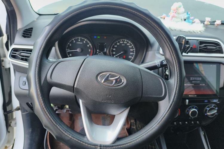 Used Hyundai Verna 2017 1.4L Manual Refreshed Version China VI Standard
