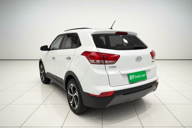 Used Hyundai ix25 2017 1.6L Automatic Smart Version
