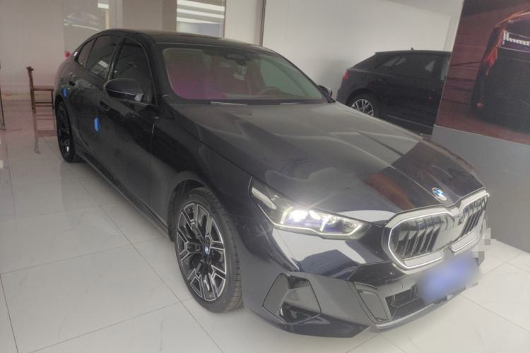 Used BMW 5 Series 2025 530Li Luxury Edition M Sport Package
