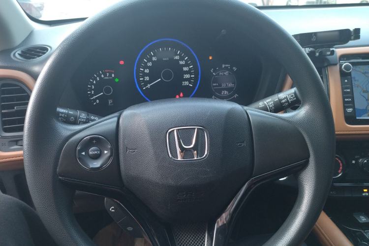 Used Honda Vezel 2016 1.8L CVT Front-Wheel Drive Pioneer Edition