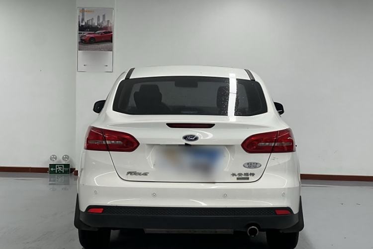Used Ford Focus 2015 Sedan EcoBoost 180 Automatic Elite Model
