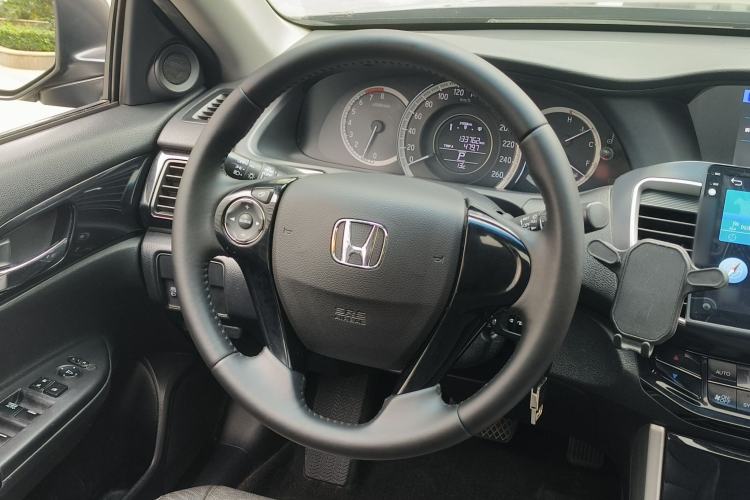 Used Honda Accord 2016 2.0L Elite Edition

