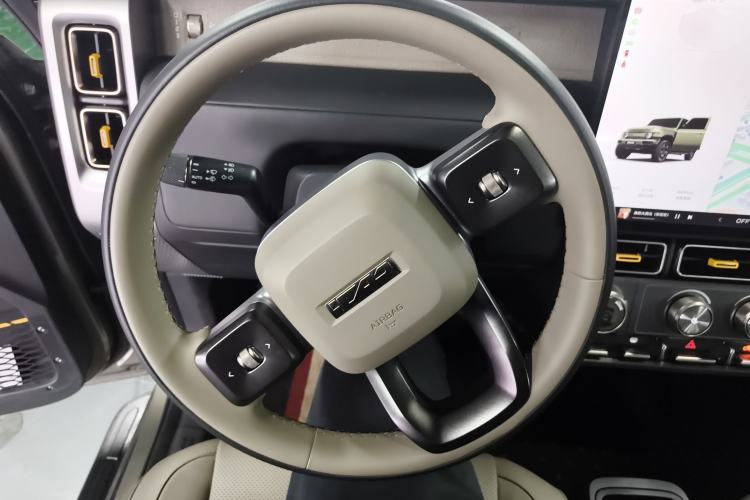 Used  V23 2025 501 Four-Wheel Drive Intelligent Driving Version