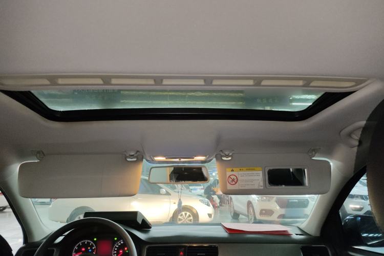 Used Volkswagen Santana 2015 1.6L Automatic Comfort Edition
