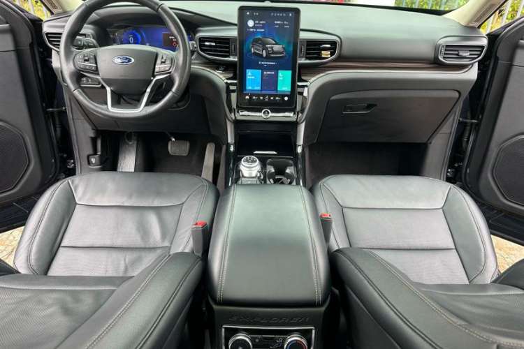 Used Ford Explorer 2020 EcoBoost 285 4x4 Titanium Edition 7-Seater
