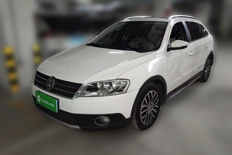 Used Volkswagen Cross Lavida 2014 1.6L Automatic