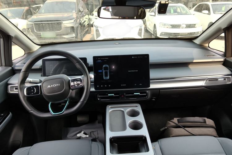 Used AION Y 2023 Plus 510 Executive Edition