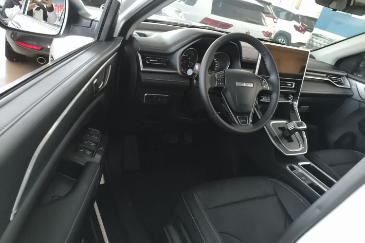 Used Haval M6 2021 PLUS 1.5T DCT Luxury Smart Connectivity Model
