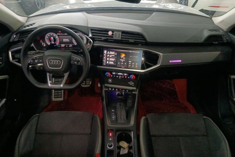 Used Audi Q3 2022 40 TFSI Fashion Dynamic Model
