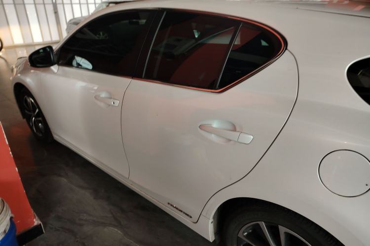 Used Lexus CT 2017 CT200h Elite Edition Solid Color China V Standard
