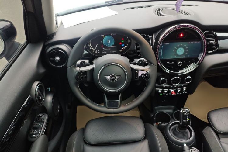 Used  MINI 2023 2.0T COOPER S Artist Five-Door Edition
